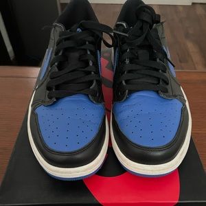 Jordan 1 retro Low Og royalty size 12